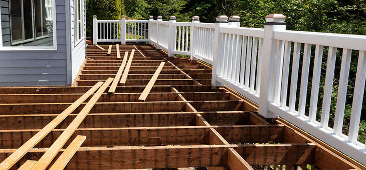 Deck Repair Free Estimate in North Hollywood, CA