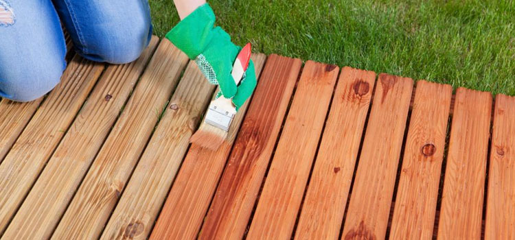 Wood Deck Maintenance in North Hollywood, CA